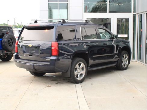 Used 2019 Chevrolet Tahoe LT w/ Luxury Package AWD/4WD image 6