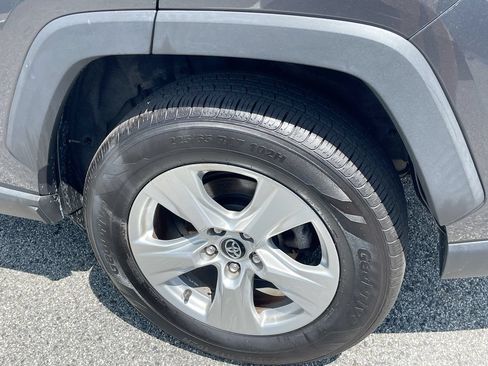 Certified 2020 Toyota RAV4 XLE AWD/4WD image 16