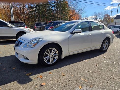 Used 2013 INFINITI G37 x Sedan w/ Premium Pkg image 30