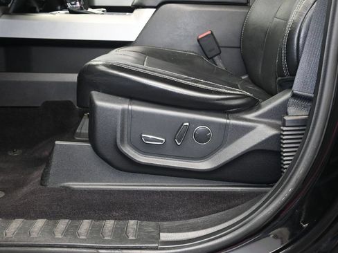 Used 2016 Ford F150 Lariat w/ Equipment Group 502A Luxury AWD/4WD image 23