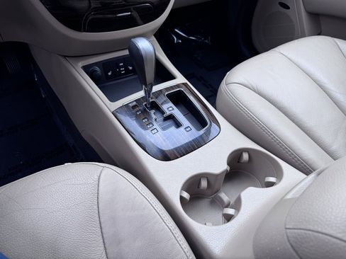 Used 2011 Hyundai Santa Fe Limited image 28