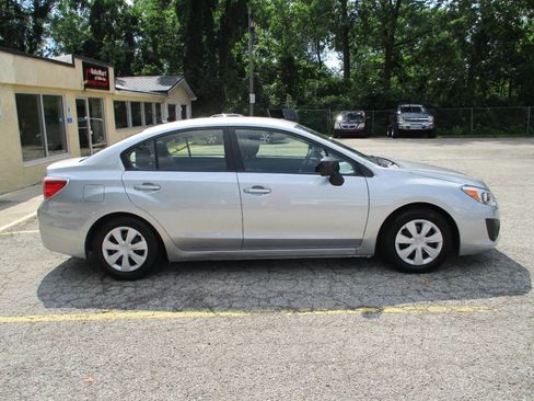 Used 2013 Subaru Impreza 2.0i image 10