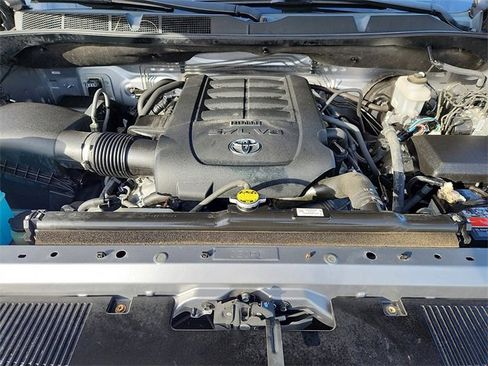 Used 2017 Toyota Tundra SR5 w/ TRD Off Road Package image 16