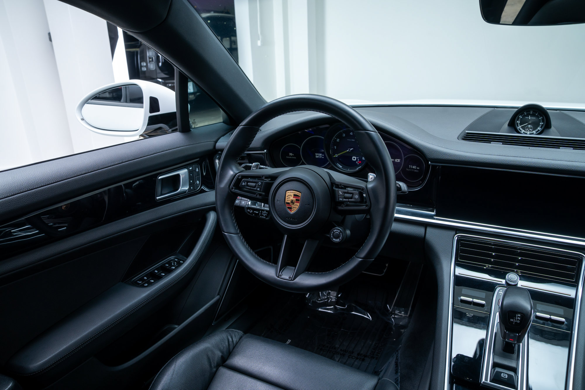 Used 2022 Porsche Panamera 4S AWD/4WD image 9