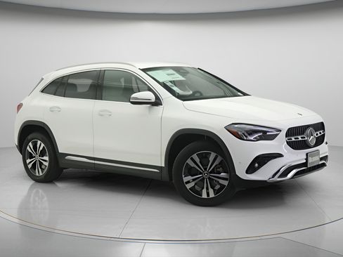 New 2026 Mercedes-Benz GLA 250 4MATIC image 13