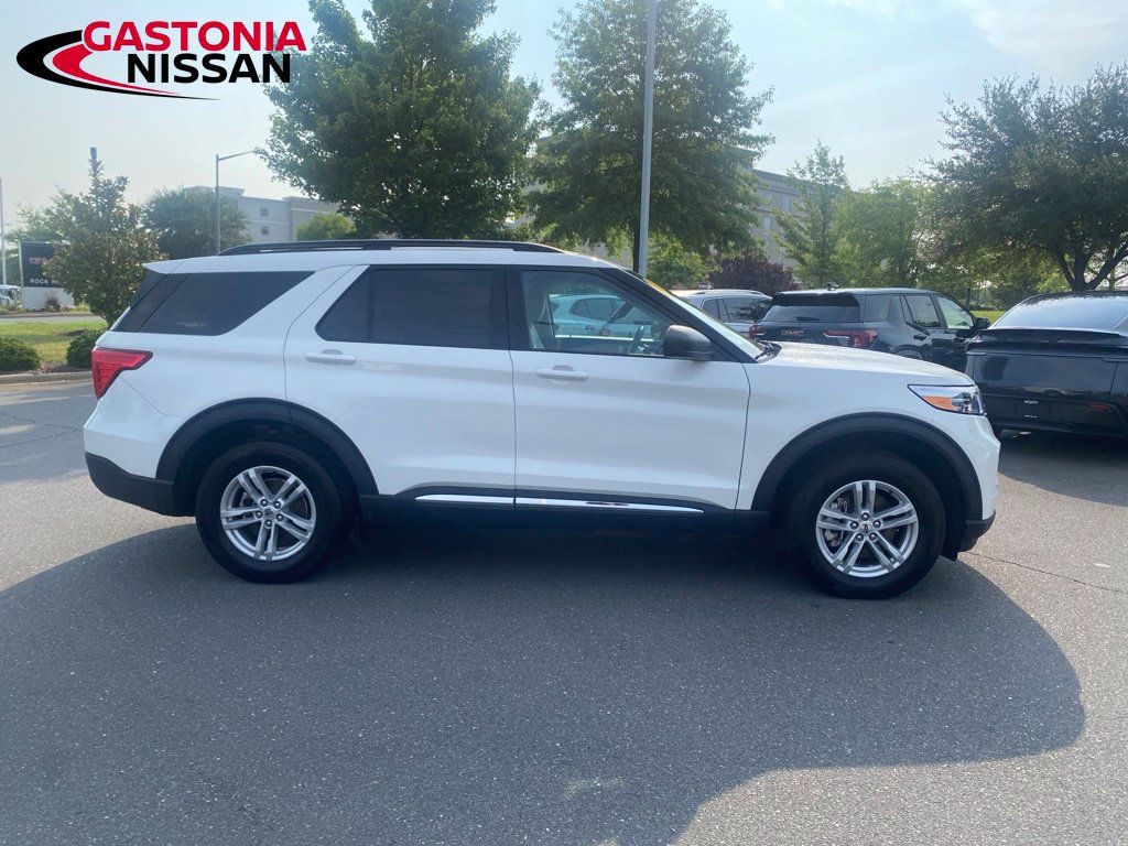 Used 2022 Ford Explorer XLT w/ Class IV Trailer Tow Package AWD/4WD image 5