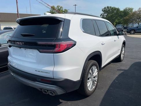 Used 2026 GMC Acadia Elevation w/ Elevation Premium Package FWD image 17