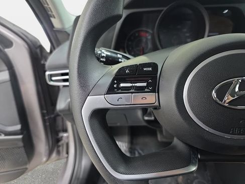 Used 2023 Hyundai Elantra SEL FWD image 17