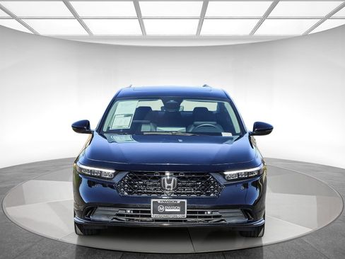 Used 2025 Honda Accord EX-L image 6