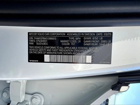 New 2025 Volvo XC90 B5 Plus image 21