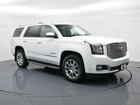 Used 2016 GMC Yukon Denali w/ Open Road Package AWD/4WD image 4