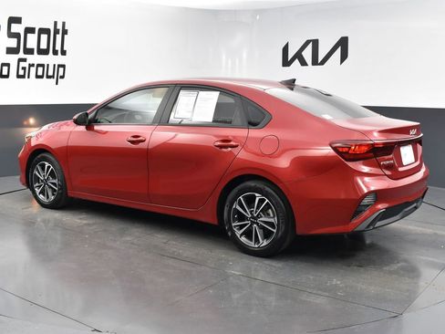 Certified 2023 Kia Forte LXS image 3