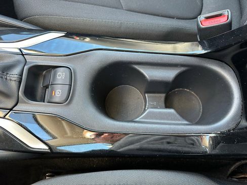 Used 2022 Toyota Corolla LE image 24