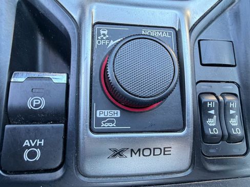 Used 2019 Subaru Forester Premium w/ All-Weather Package AWD/4WD image 18