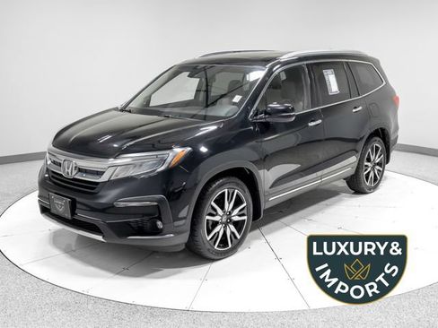 Used 2019 Honda Pilot Touring image 1