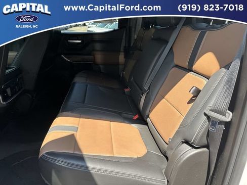 Used 2021 Chevrolet Silverado 1500 High Country w/ Technology Package AWD/4WD image 18
