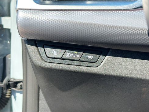 Certified 2025 BMW X2 xDrive28i image 34