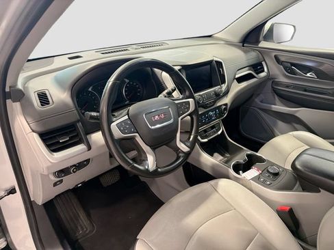Used 2022 GMC Terrain SLT AWD/4WD image 9