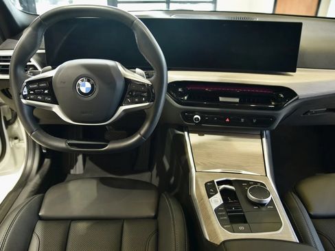 Used 2025 BMW 330i xDrive Sedan AWD/4WD image 12