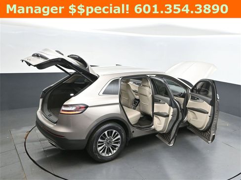 Used 2020 Lincoln Nautilus FWD w/ Equipment Group 101A image 48