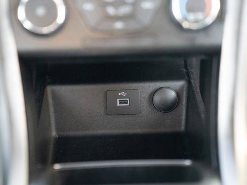 Used 2018 Ford Fusion SE w/ Equipment Group 201A FWD image 31