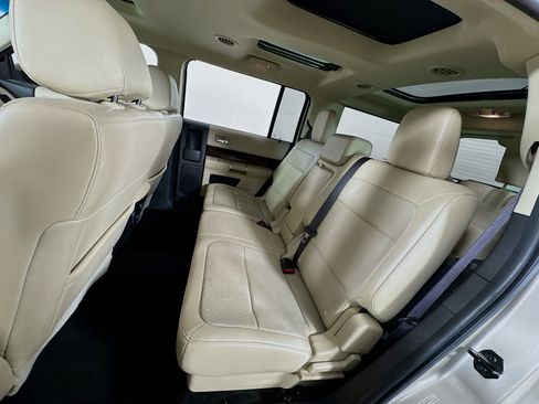 Used 2018 Ford Flex Limited w/ Equipment Group 303A AWD/4WD image 17