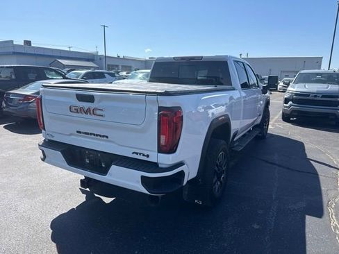 Used 2020 GMC Sierra 2500 AT4 w/ AT4 Premium Package AWD/4WD image 3
