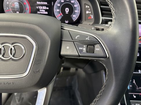 Used 2025 Audi Q7 3.0T Premium Plus image 13