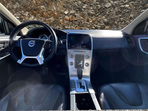 Used 2012 Volvo XC60 T6 image 13