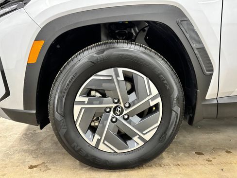 Certified 2025 Hyundai Tucson Blue AWD/4WD image 10