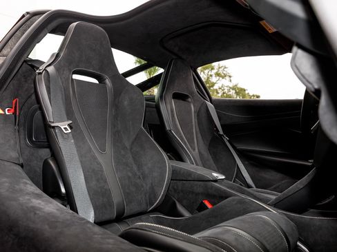 New 2026 McLaren 750S image 13