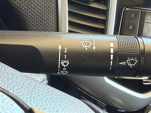 Used 2011 Chevrolet Cruze LT image 13