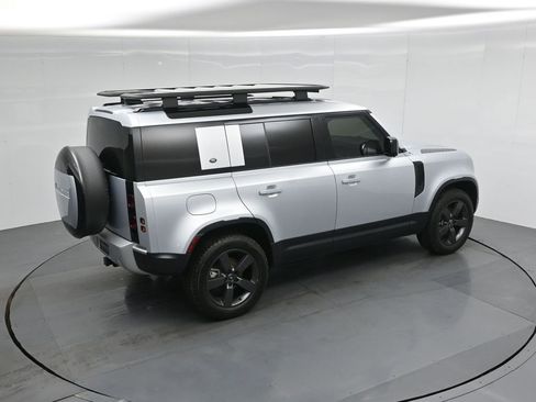 Used 2024 Land Rover Defender 110 S AWD/4WD image 39
