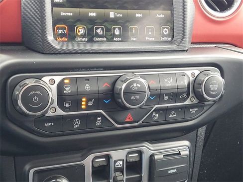 Used 2020 Jeep Gladiator Rubicon w/ Dual Top Group image 22