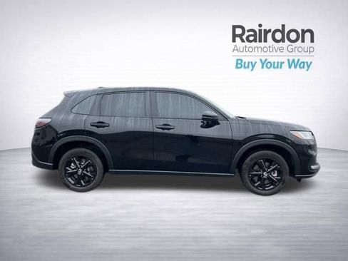 Used 2023 Honda HR-V LX image 8