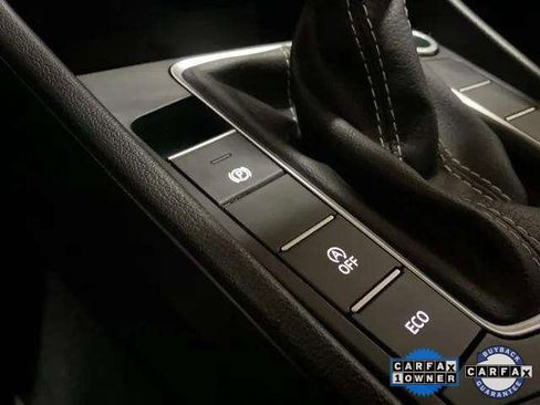 Used 2025 Volkswagen Jetta Sport image 54