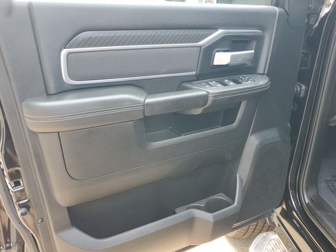 Used 2026 RAM 2500 Big Horn AWD/4WD image 7