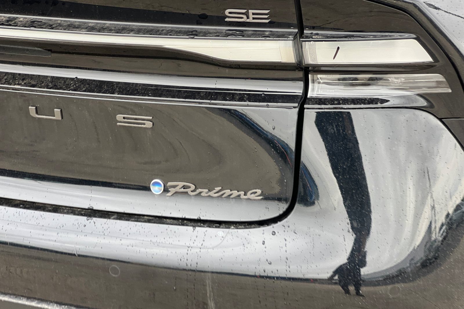 Used 2024 Toyota Prius Prime FWD image 23