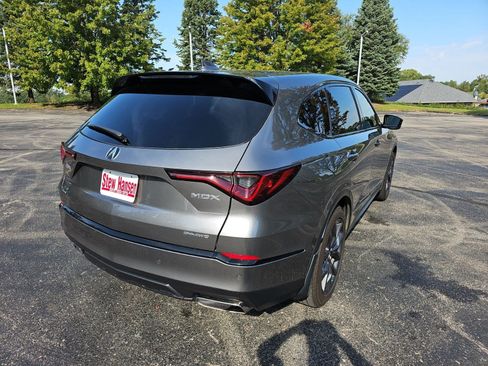 Used 2023 Acura MDX A-Spec AWD/4WD image 6