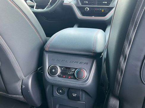 Used 2025 Ford Explorer ST AWD/4WD image 22