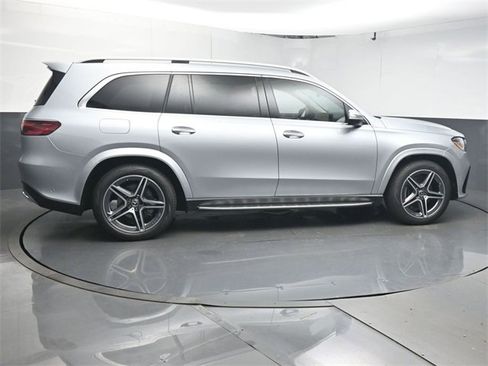 New 2026 Mercedes-Benz GLS 450 4MATIC image 8