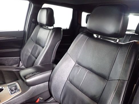 Used 2014 Jeep Grand Cherokee Limited w/ Trailer Tow Group IV AWD/4WD image 24