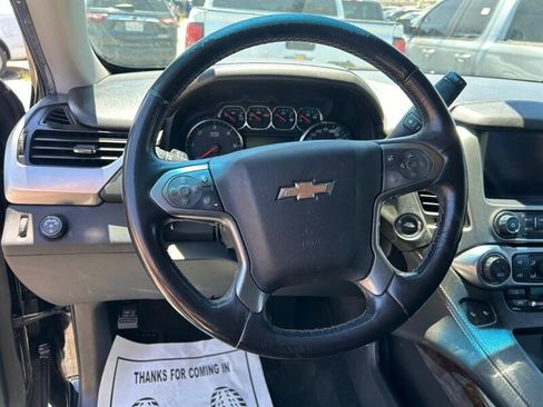 Used 2018 Chevrolet Tahoe LT w/ Luxury Package RWD image 18