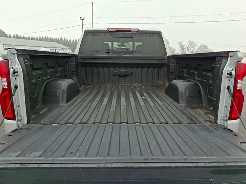 Used 2022 Chevrolet Silverado 1500 LT Trail Boss w/ Convenience Package II image 29