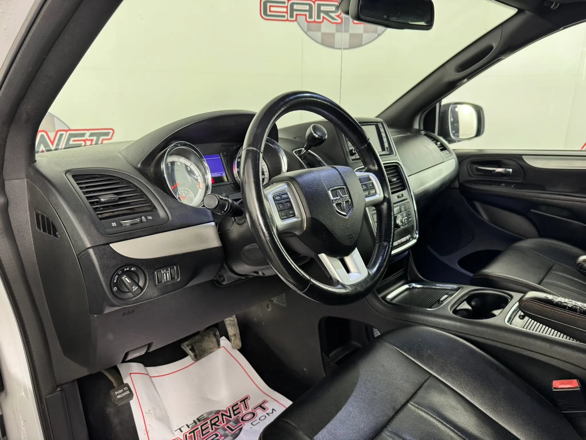 Used 2018 Dodge Grand Caravan GT FWD image 10