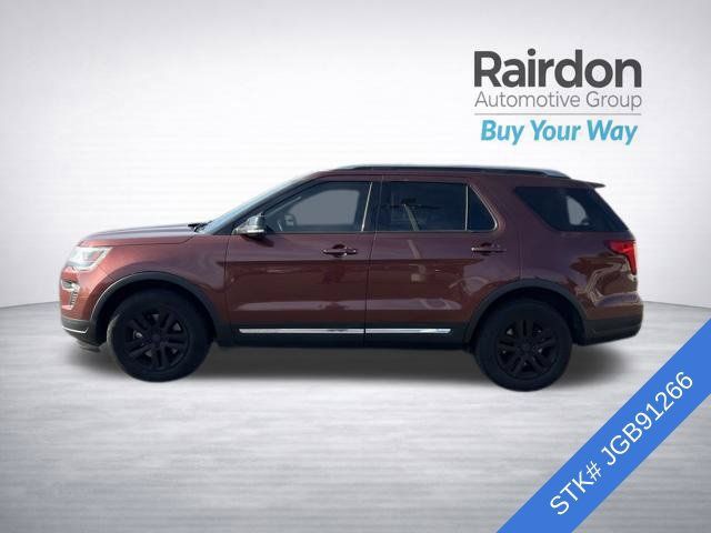 Used 2018 Ford Explorer XLT w/ Equipment Group 201A AWD/4WD image 4