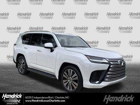 Used 2025 Lexus LX 600 4WD w/ Accessory Package (2T) image 1