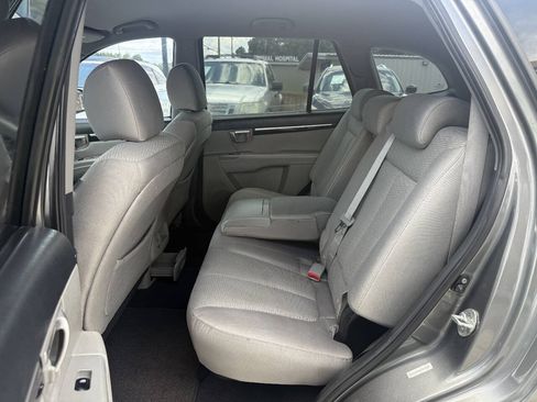 Used 2009 Hyundai Santa Fe GLS FWD image 11