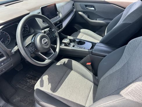 Used 2023 Nissan Rogue SV FWD image 11
