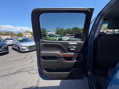 Used 2018 GMC Sierra 2500 SLE AWD/4WD image 22